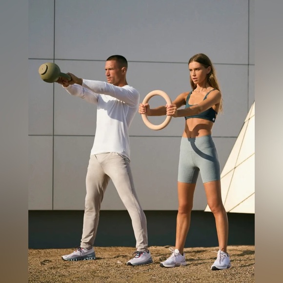 🧜‍♀️VUORI VILLA EXPERT🧜‍♀️Vuori Brand Ambassador🧜‍♀️Sizing, styles, Fabric❤️ - Picture 10 of 16